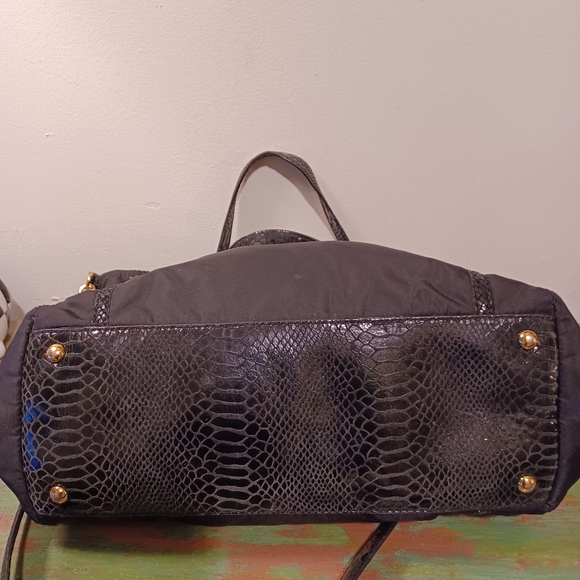 Micheal Kors Kempton Nylon and Leather Trim Shoulder Bag Tote - Picture 11 of 12